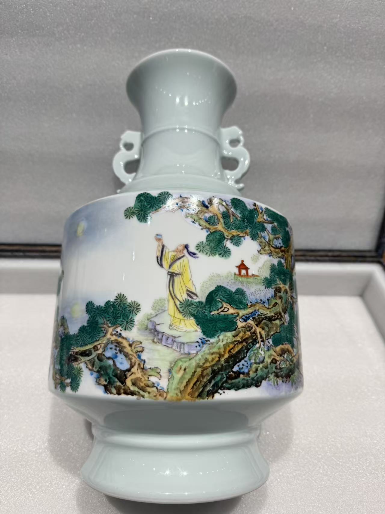 张松茂《举杯邀月双耳尊》-嘉城艺术交易平台