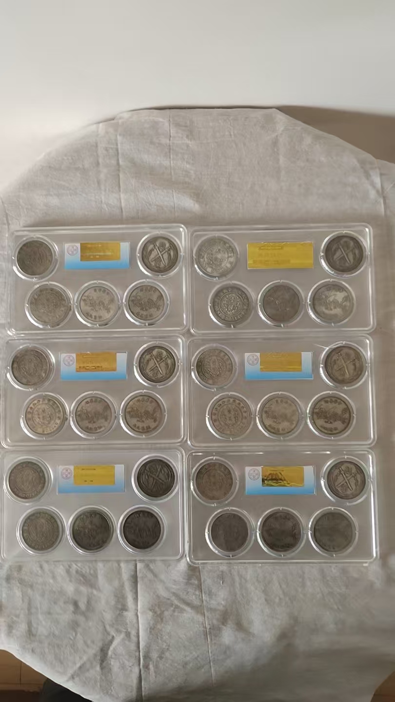 袁世凯高帽飞龙