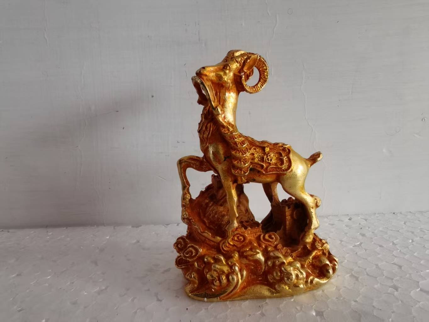 鎏金招财羊-嘉城艺术交易平台