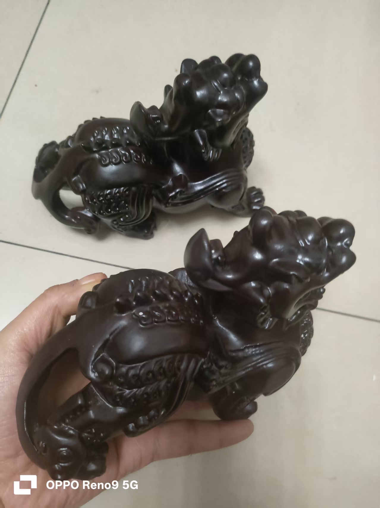 树心石《麒麟摆件》一对加底坐