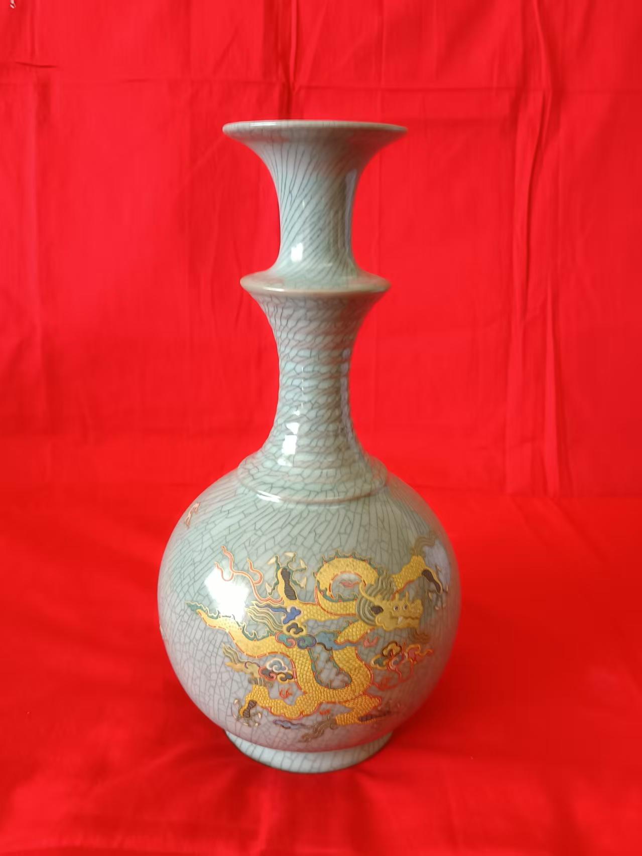 汝窑《描金加彩龙纹弦颈瓶》青龙寺御制-嘉城艺术交易平台