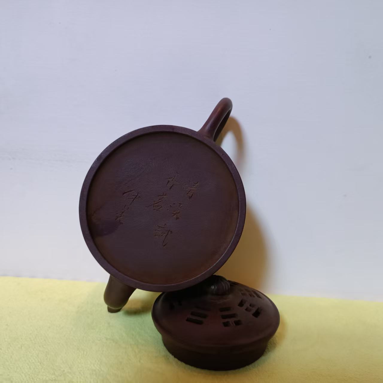 陈仲美《紫砂壶》