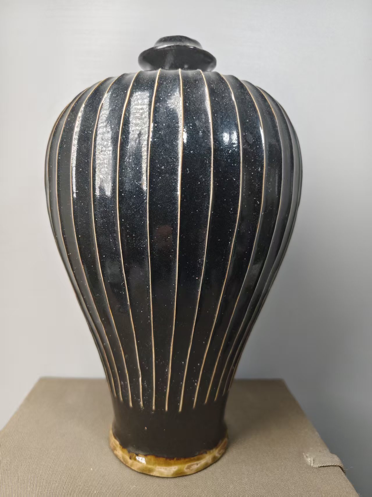 宋建窑《黑釉沥线纹瓜棱梅瓶》-嘉城艺术交易平台