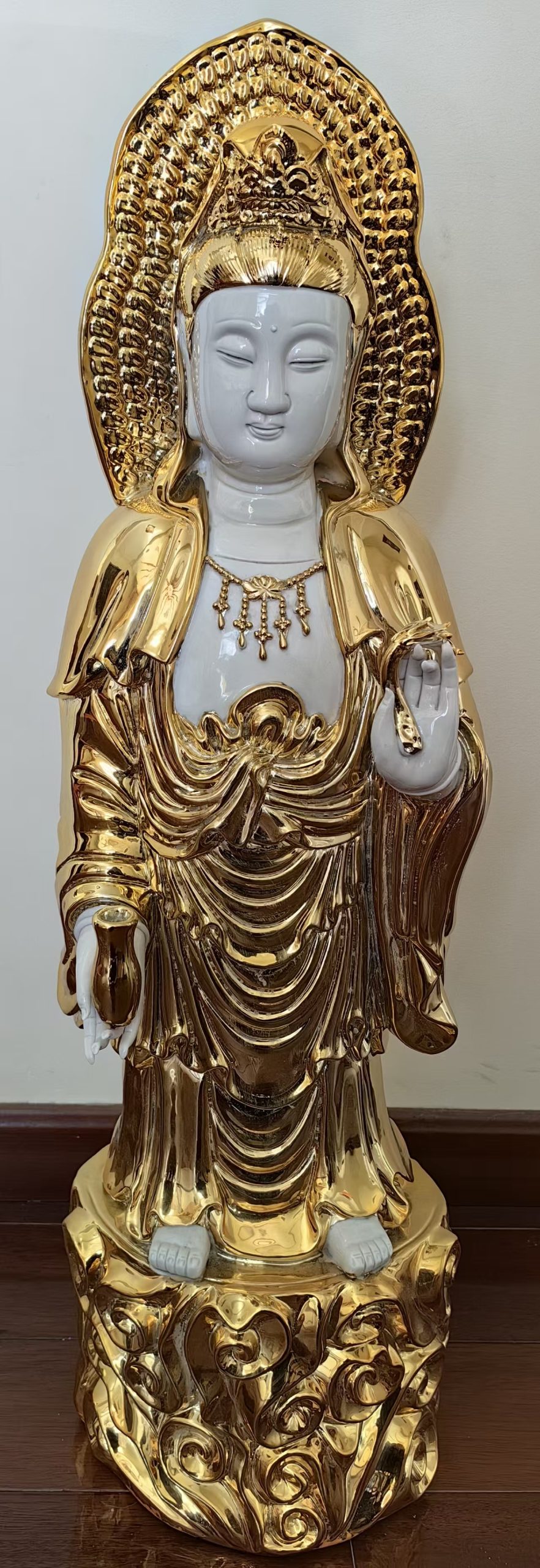 清代《瓷胎鎏金观音立像》-嘉城艺术交易平台