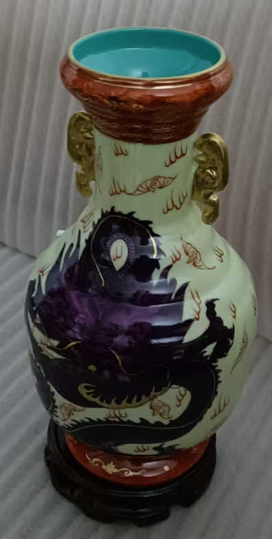乾隆年制《描金龙纹双耳瓶》-嘉城艺术交易平台