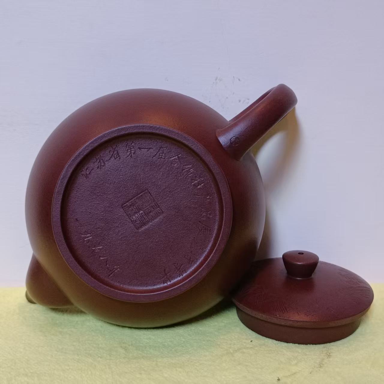 顾景舟《紫砂壶》