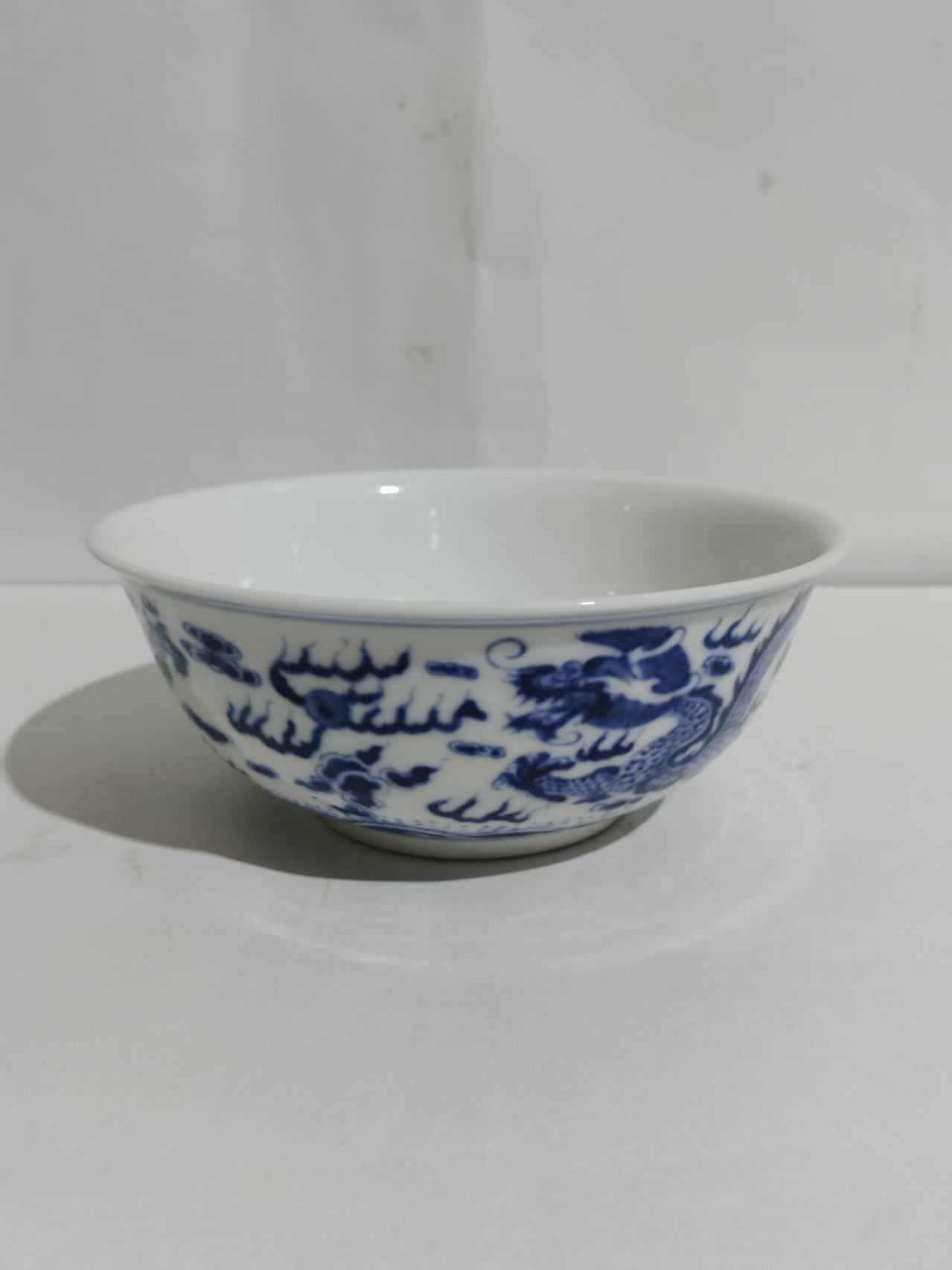 康熙年制《双龙戏珠青花碗》-嘉城艺术交易平台