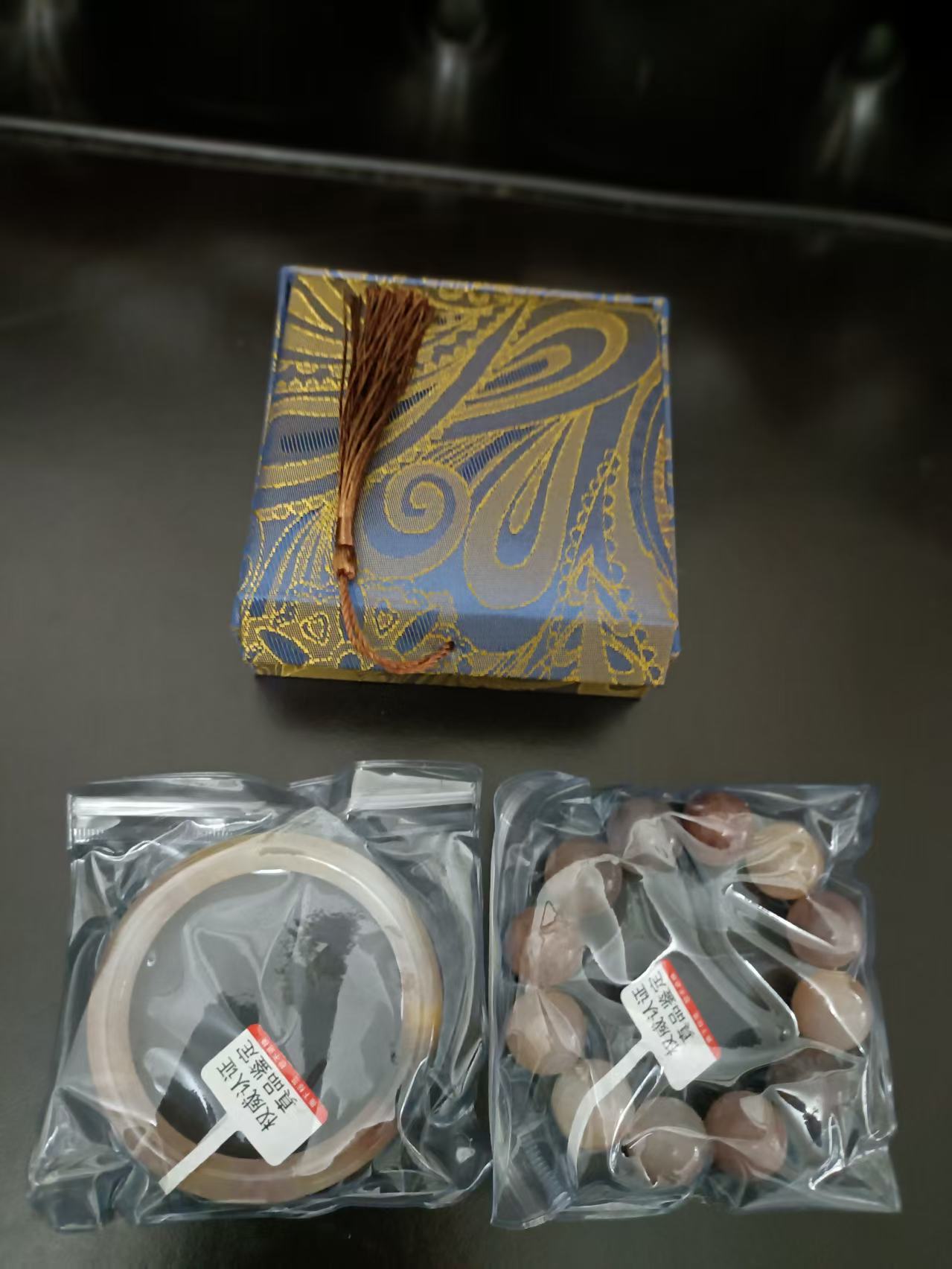 碳酸盐质玉《手镯、手串》-嘉城艺术交易平台