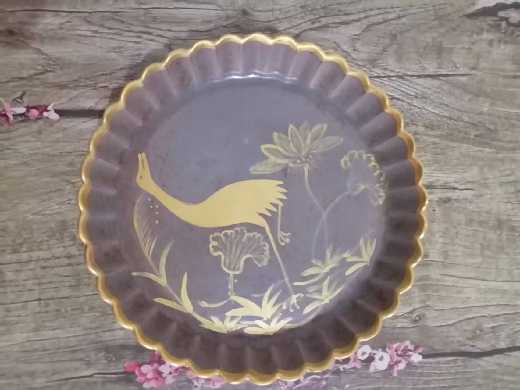 大宋《珐琅彩菊瓣盘》清凉寺御制-嘉城艺术交易平台