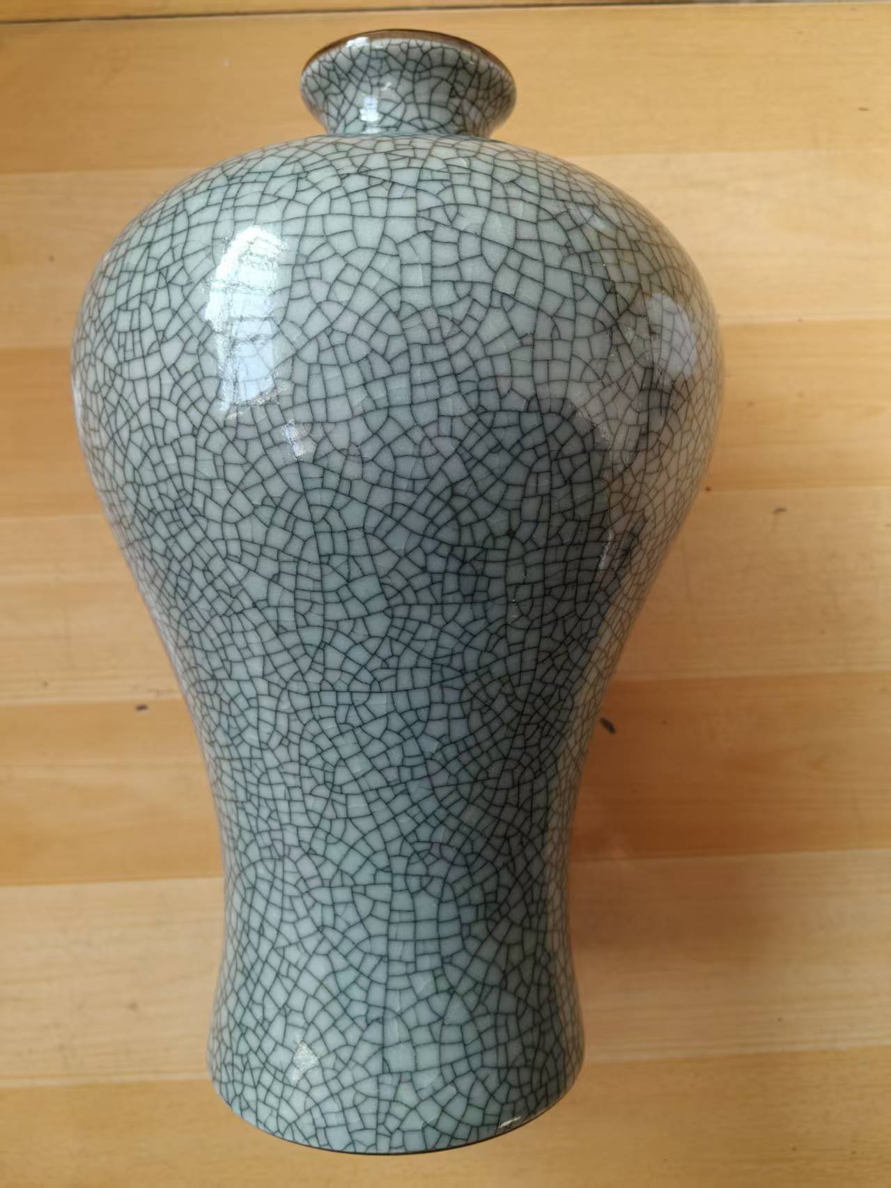 官窑《冰裂纹梅瓶》-嘉城艺术交易平台