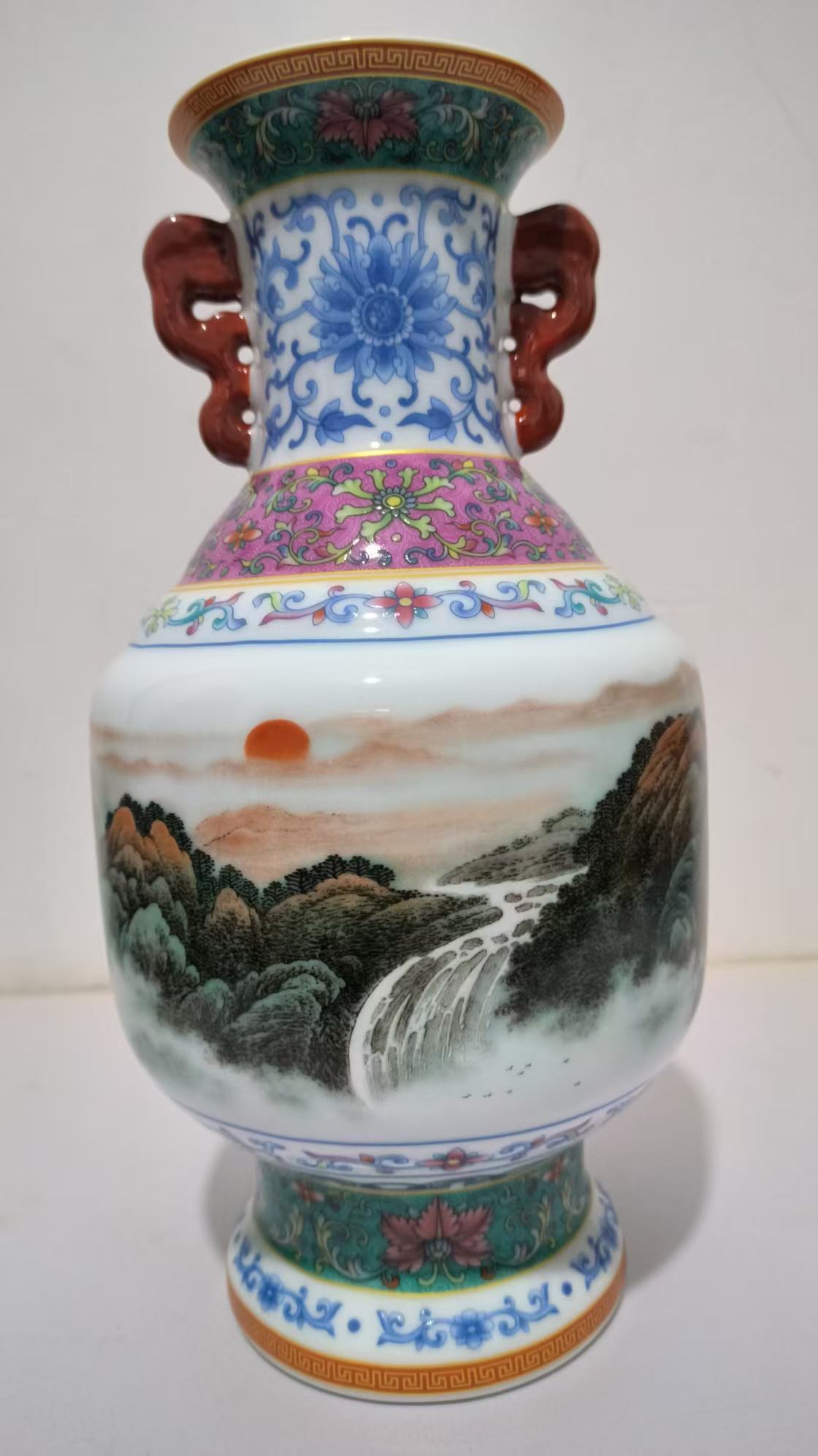 张松茂《江山多娇》-嘉城艺术交易平台