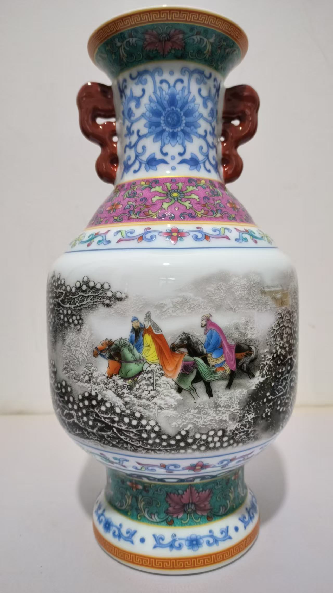 张松茂《三顾茅庐》双耳瓶-嘉城艺术交易平台