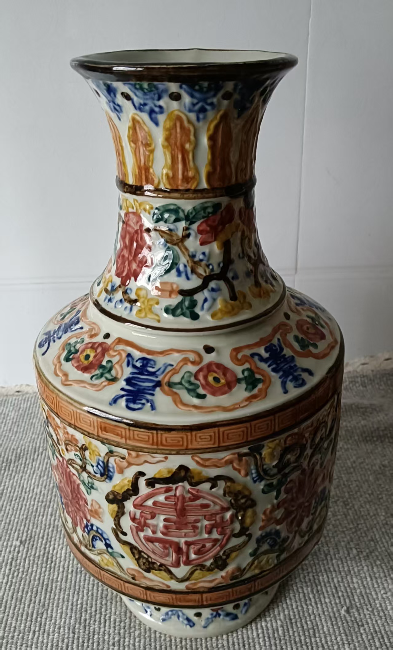 御用寿字纹花瓶-嘉城艺术交易平台