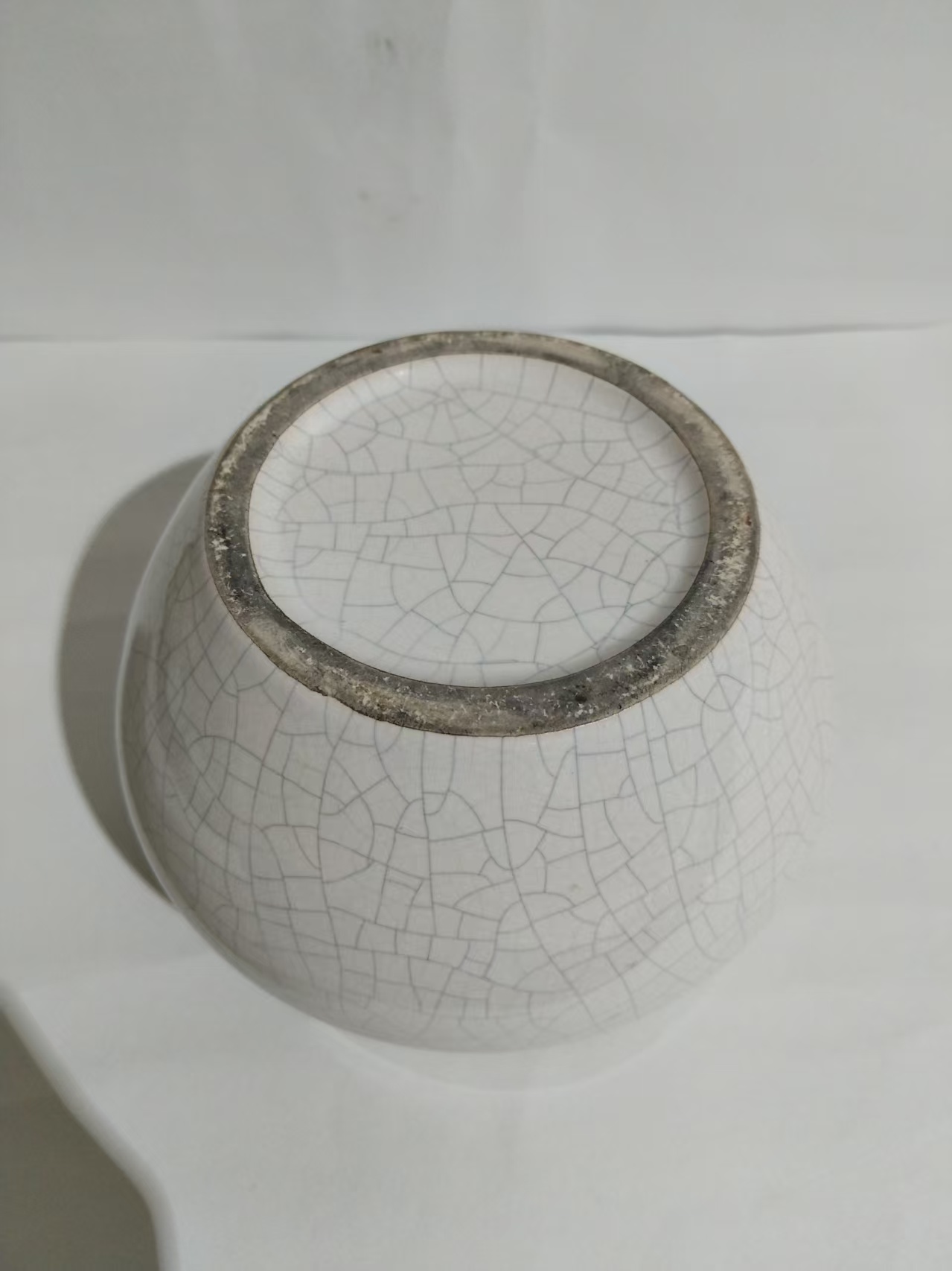 宋《哥釉冰裂纹双耳香炉》