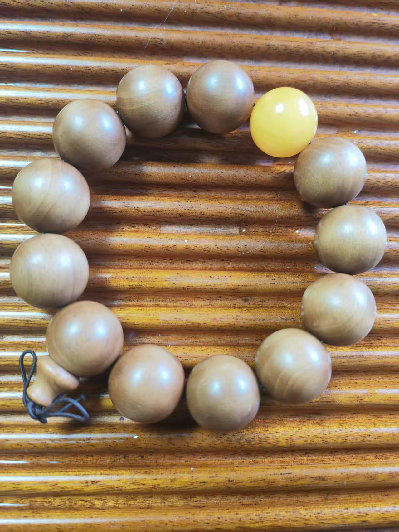 檀香蜜蜡手串-嘉城艺术交易平台