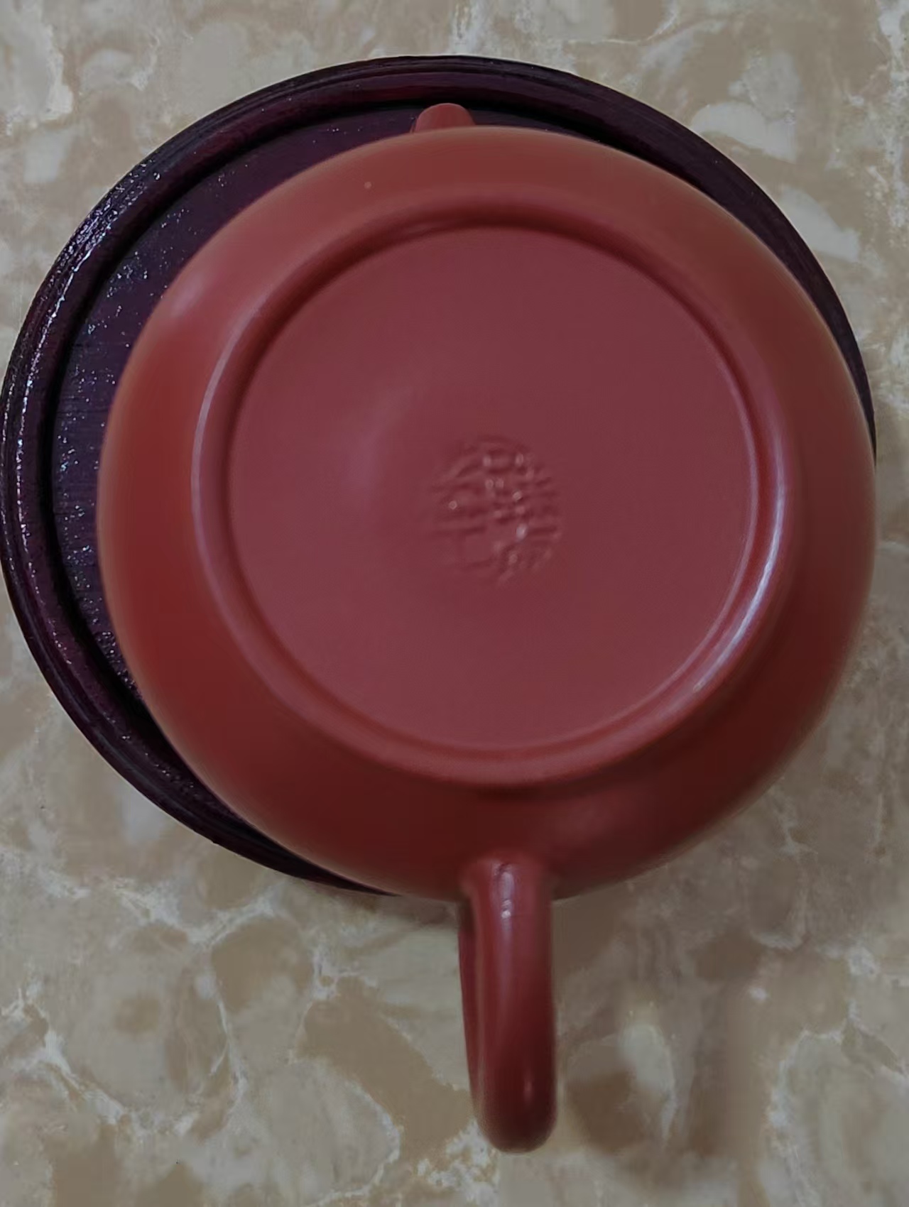 王芳《紫砂壶》