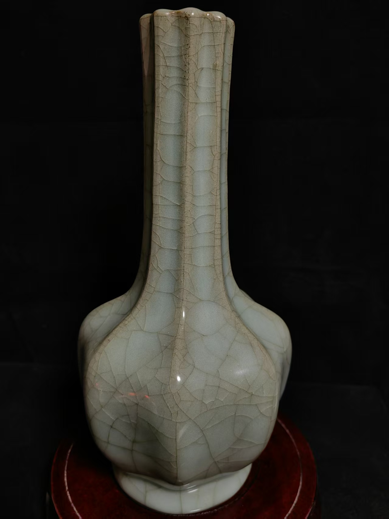 南宋《哥窑米黄釉八棱净瓶》-嘉城艺术交易平台