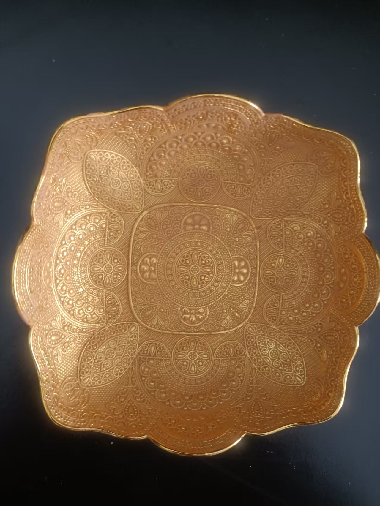 铜鎏金菱口方盘-嘉城艺术交易平台