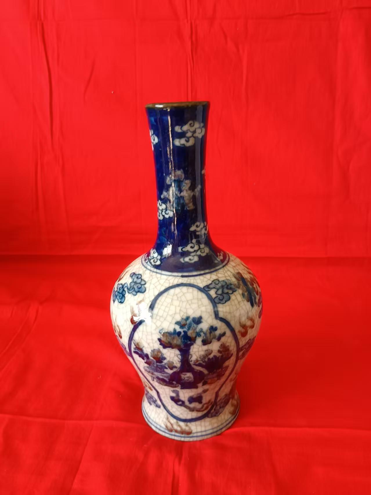 康熙年制《青花釉里红开窗花卉纹长颈胆瓶》-嘉城艺术交易平台