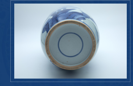 青花人物故事灯笼瓶