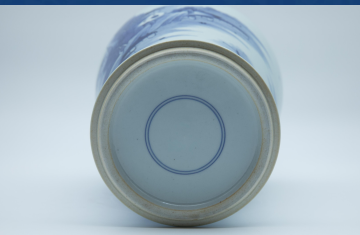 青花山水纹观音瓶