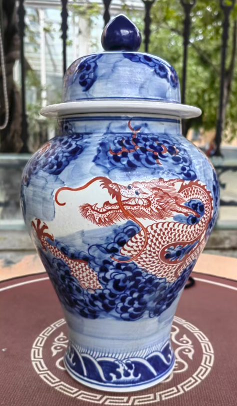 雍正年制《青花矾红云龙纹将军罐》-嘉城艺术交易平台