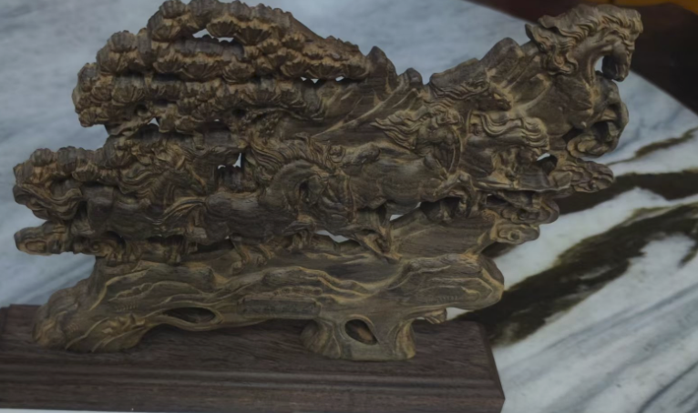 富森金斑土沁《骏马》-嘉城艺术交易平台