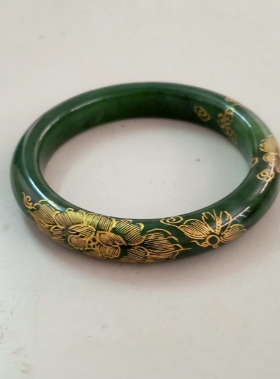 碧玉《描金花卉纹圆条手镯》