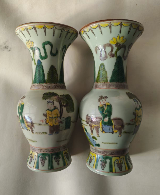 道光年制《人物故事纹花觚瓶》一对-嘉城艺术交易平台