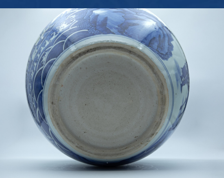 青花刀马人物罐