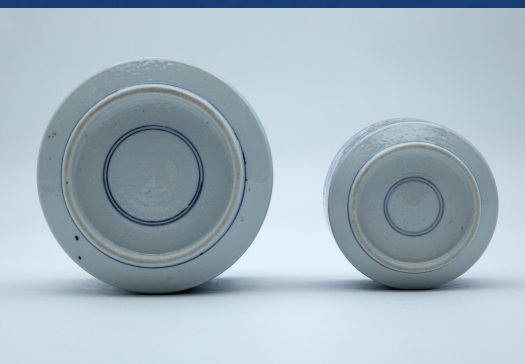 青花人物纹盖碗