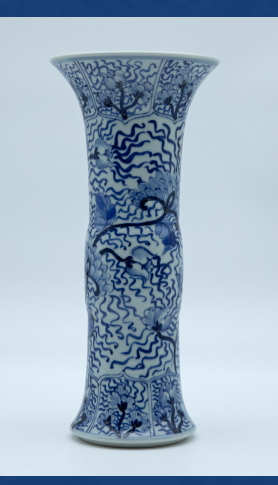 青花缠枝开光花觚-嘉城艺术交易平台