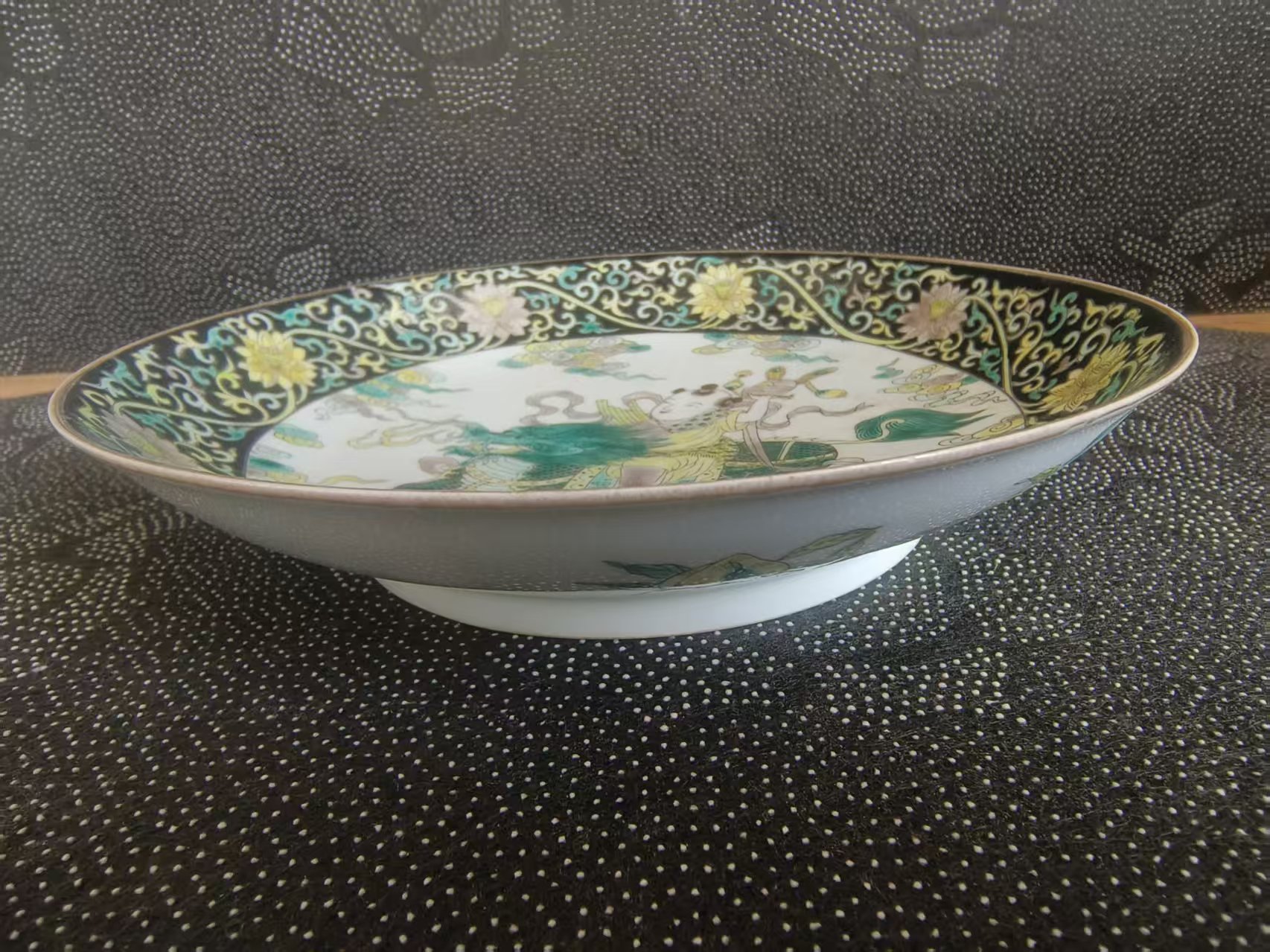 雍正年制《粉彩麒麟送子纹盘》-嘉城艺术交易平台