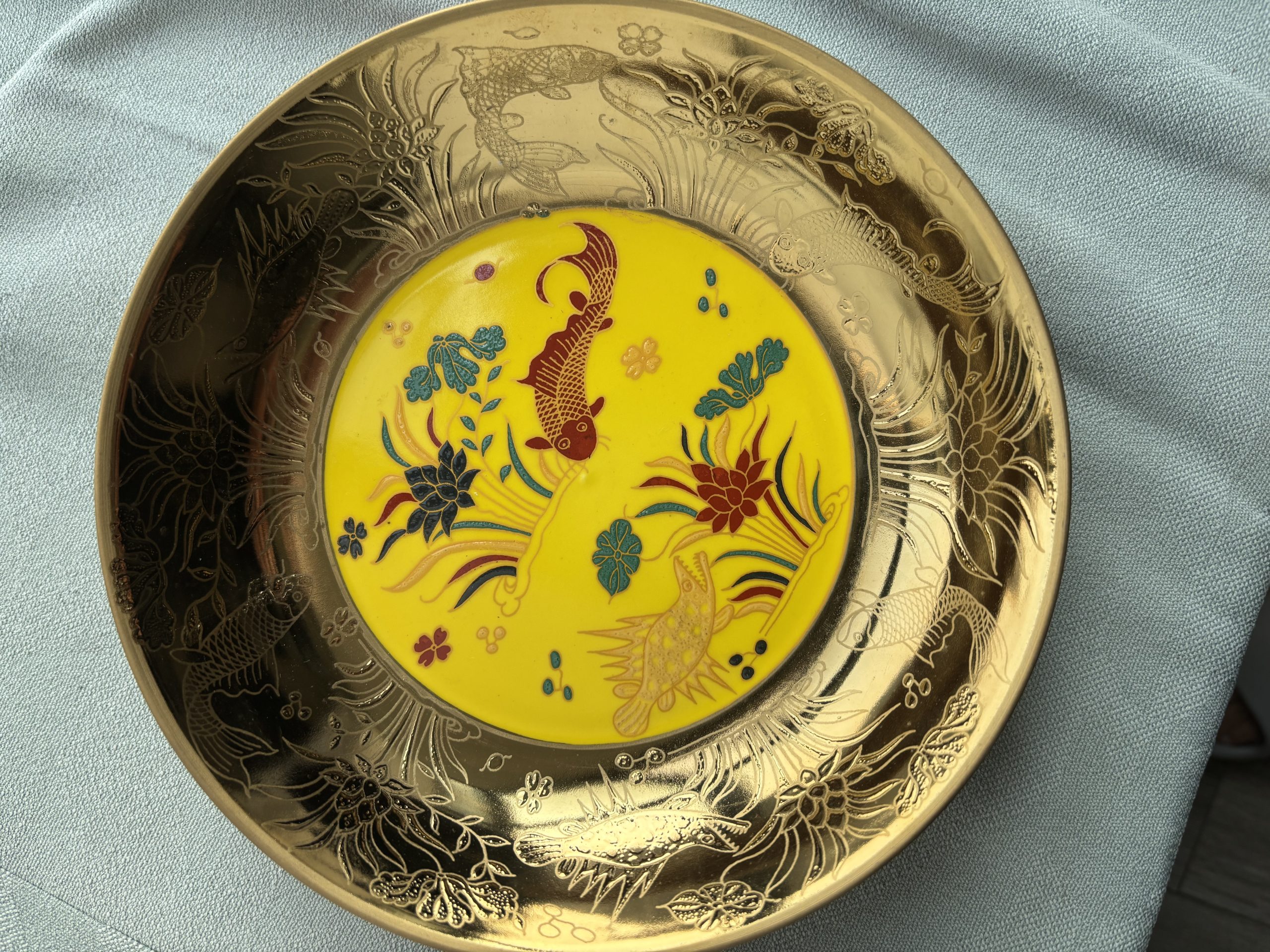 成化年制《鎏金五彩鱼藻纹盘》-嘉城艺术交易平台