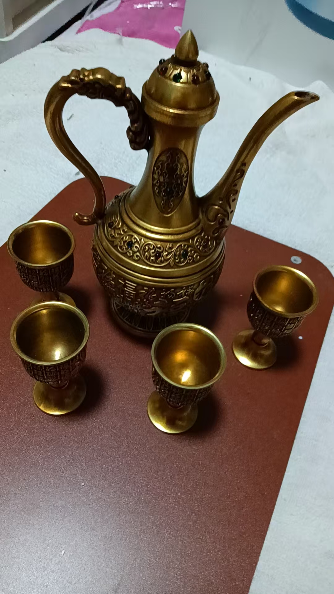 乾隆年制《铜鎏金百福纹酒具》（一壶四杯）-嘉城艺术交易平台