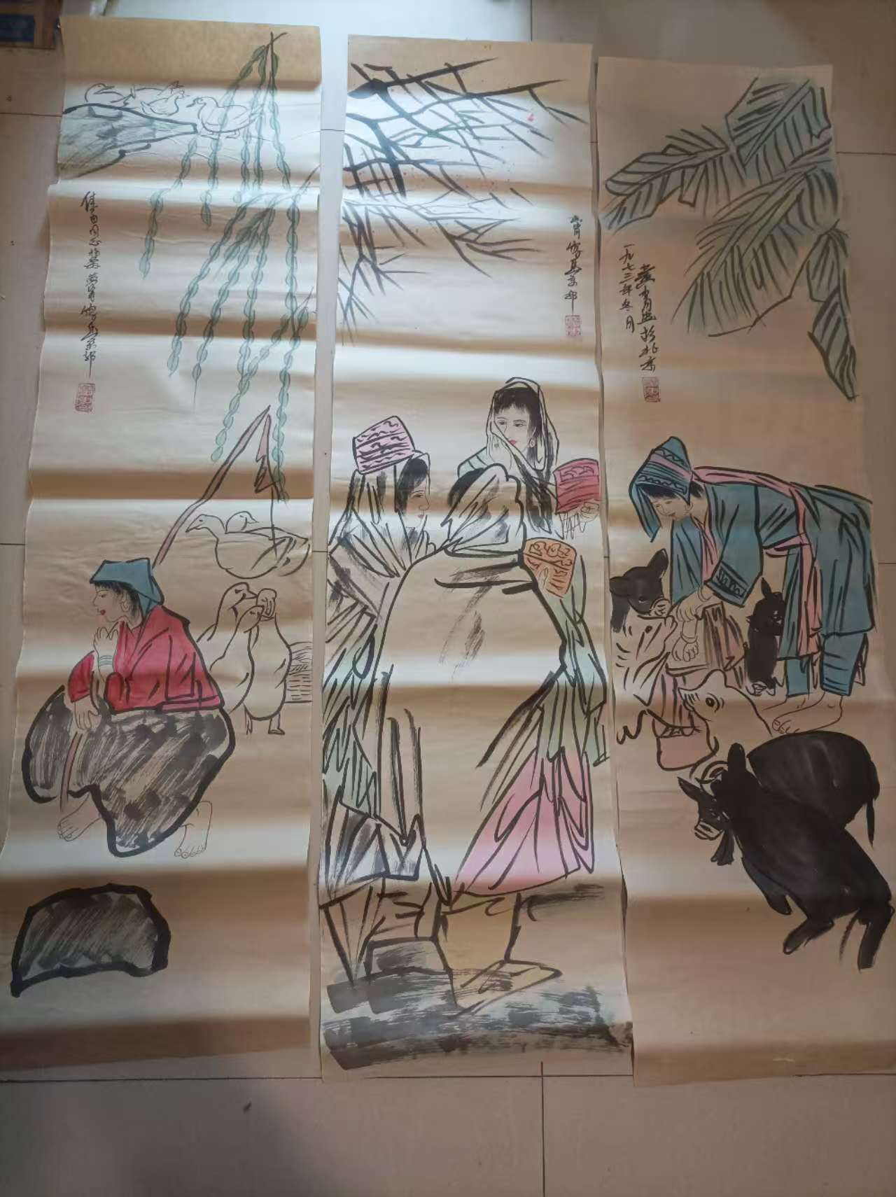 黄胄《民族人物》八条屏-嘉城艺术交易平台