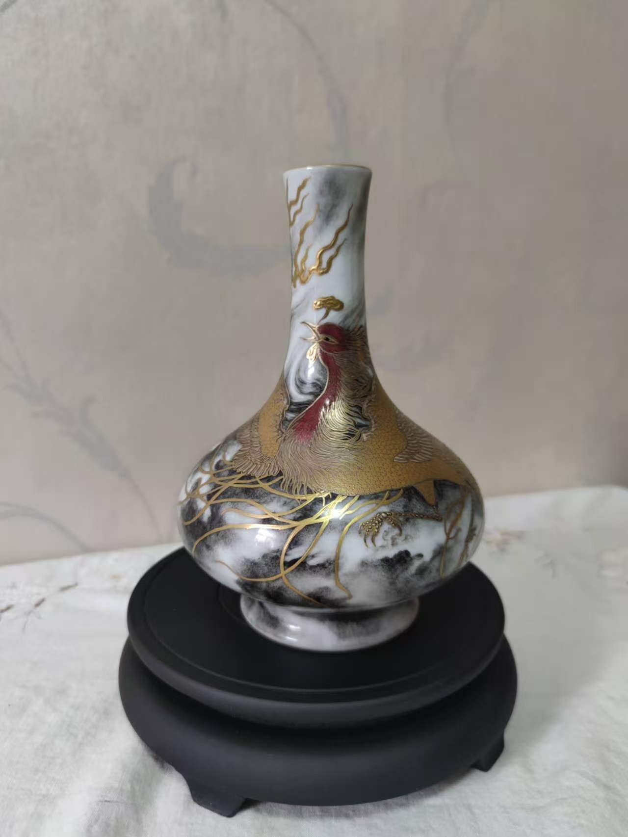 雍正年制《描金龙凤纹胆瓶》-嘉城艺术交易平台