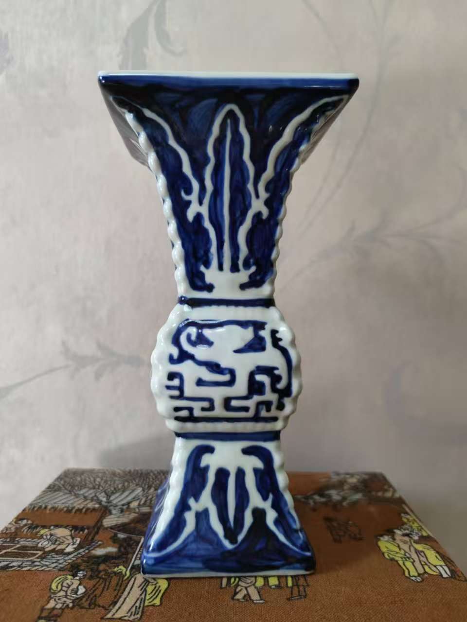 宣德年制《青花出戟花觚》-嘉城艺术交易平台