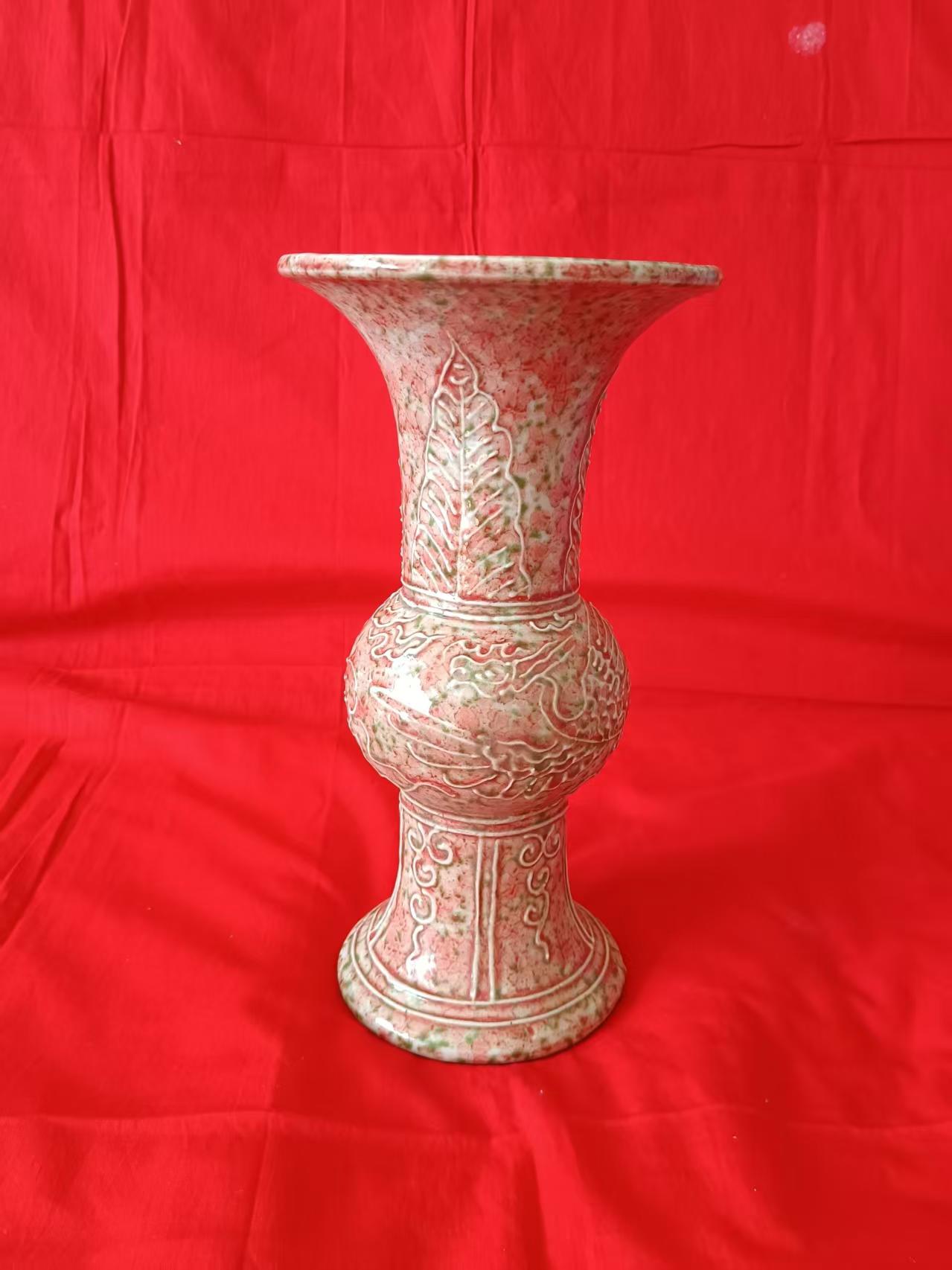 枢府釉印花龙凤纹花觚-嘉城艺术交易平台