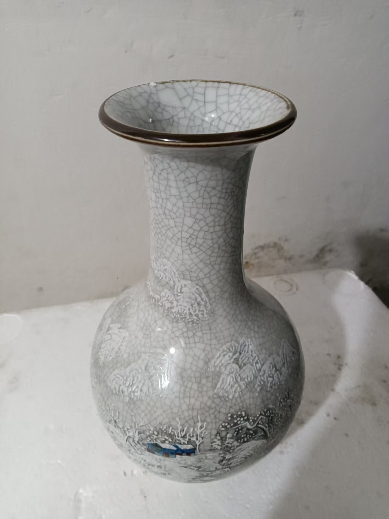 乾隆年制《溪山访友雪景瓷瓶》-嘉城艺术交易平台