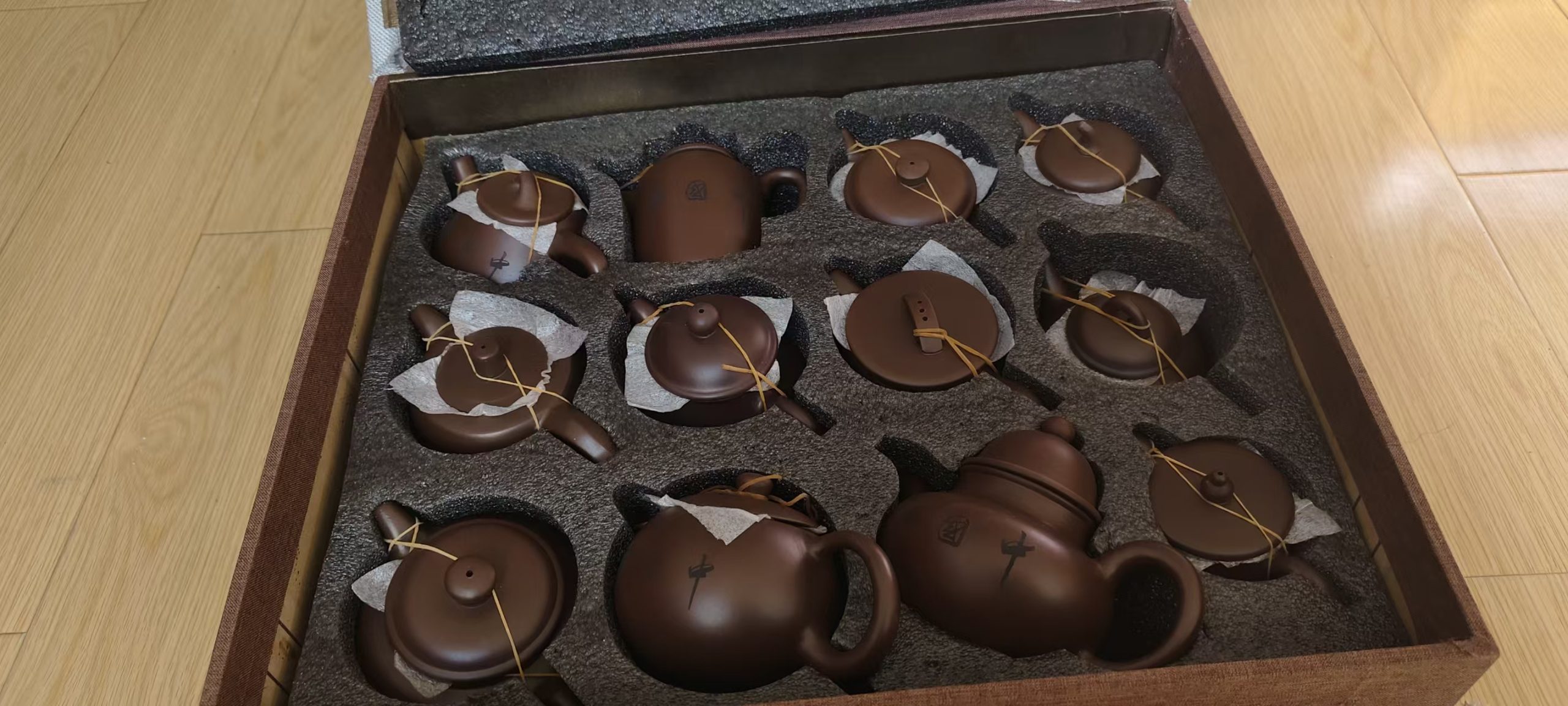 中国梦《紫砂壶》-嘉城艺术交易平台