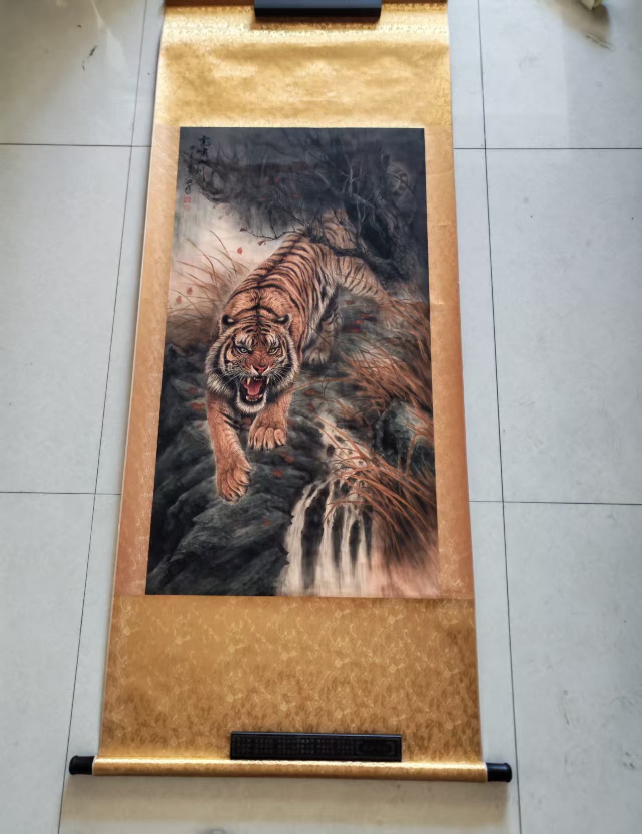 张大千《虎啸山川》-嘉城艺术交易平台