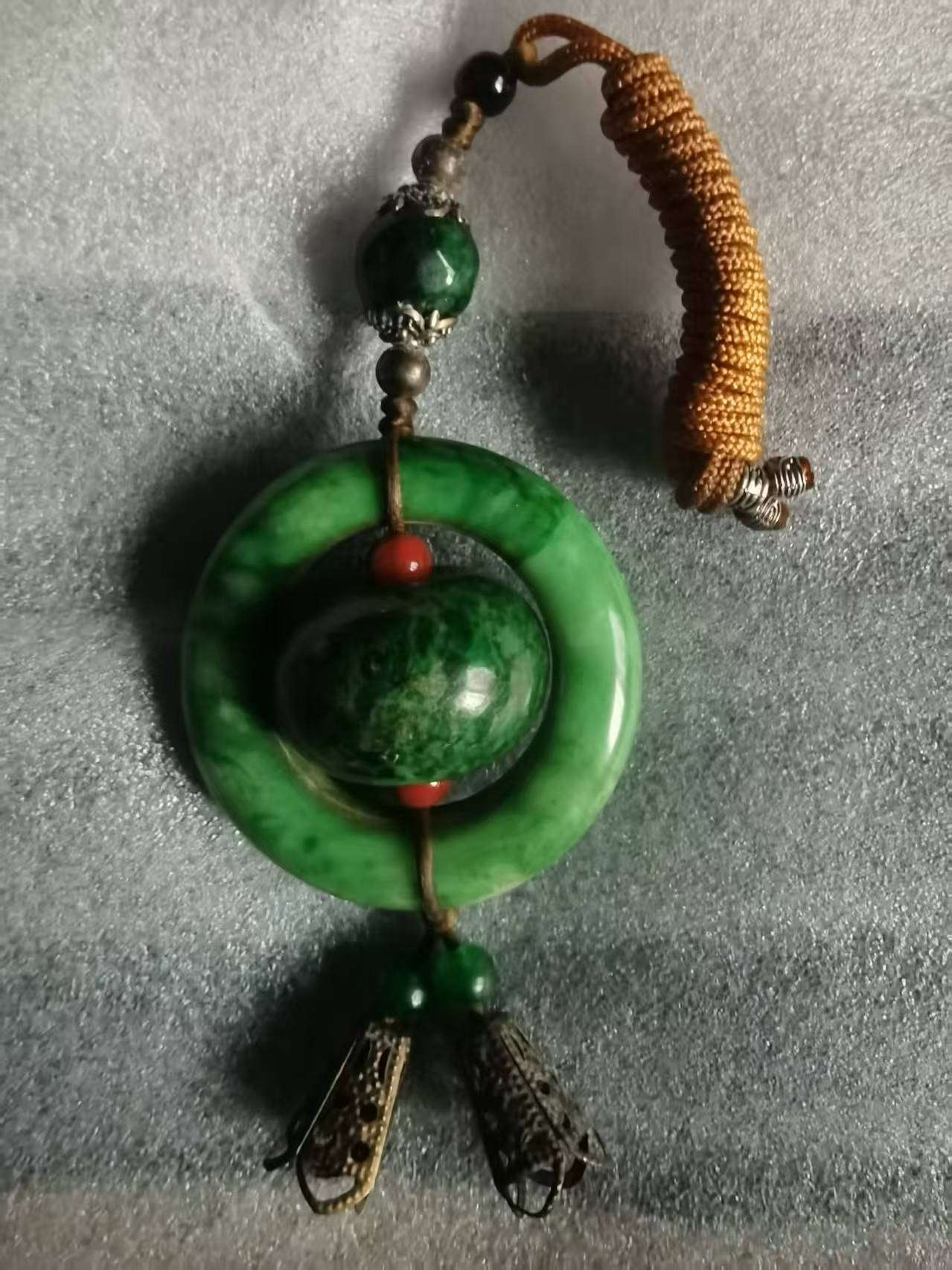 干青翡翠《子母扣》-嘉城艺术交易平台