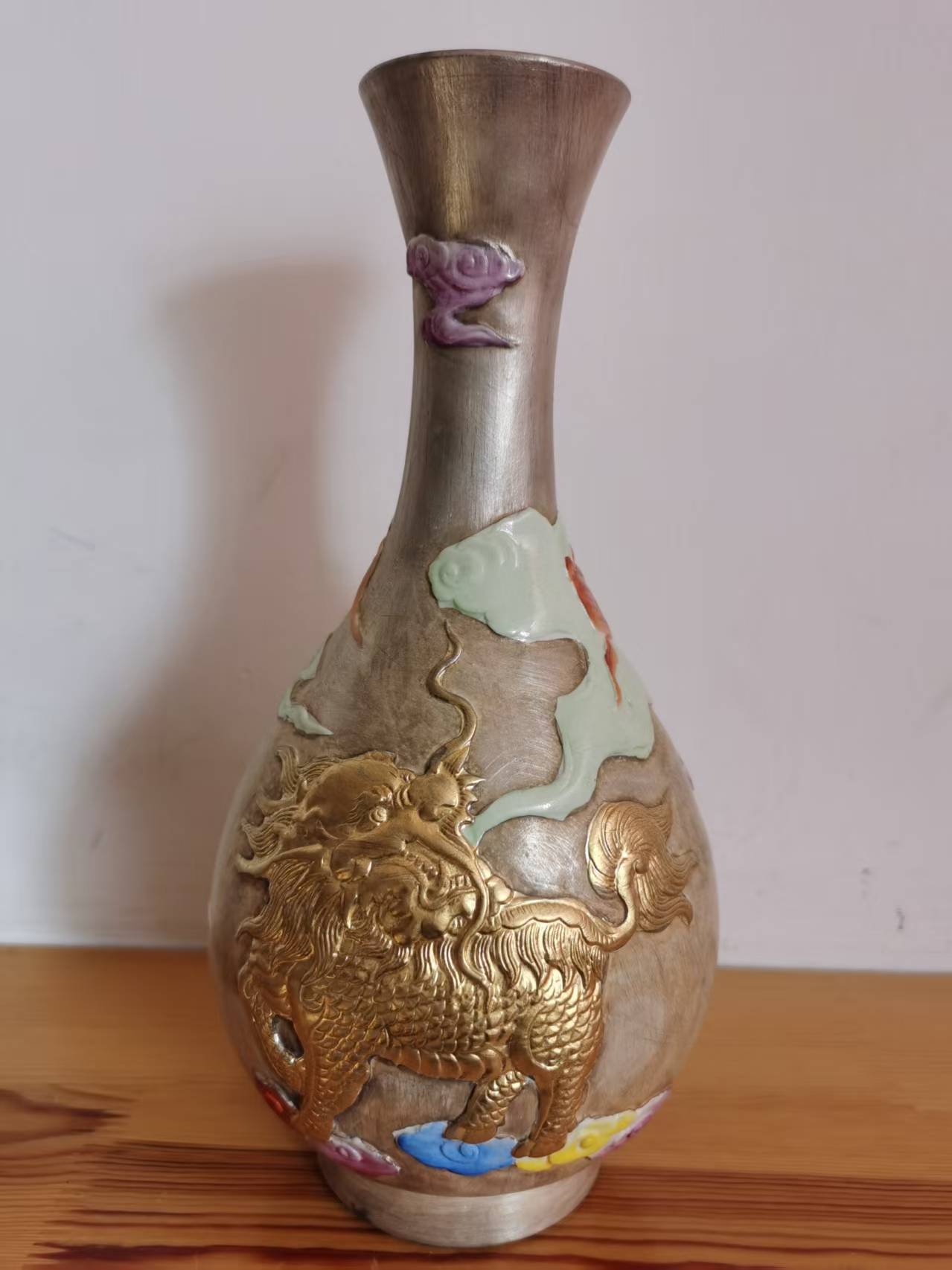 雍正年制《鎏金麒麟纹胆瓶》-嘉城艺术交易平台