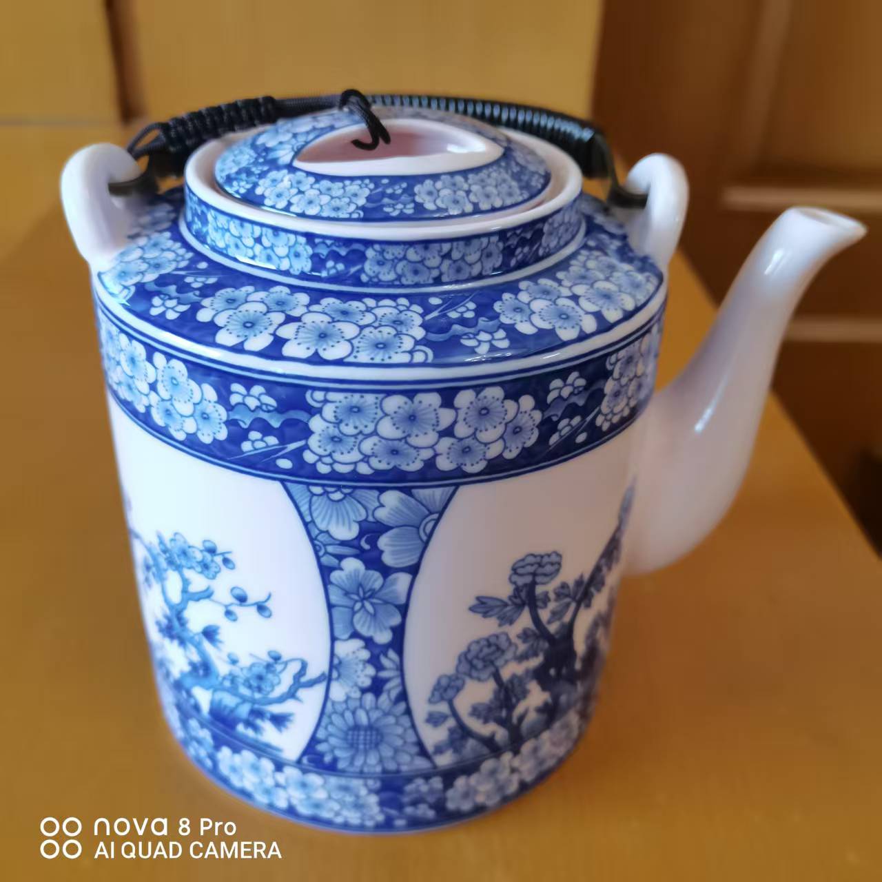 釉下彩稀土水壶