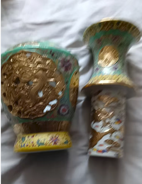 乾隆年制《绿地粉彩描金镂空转心瓶》-嘉城艺术交易平台