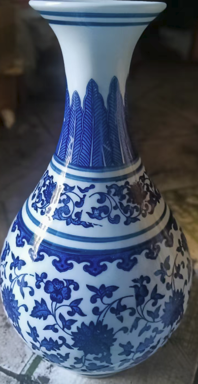 乾隆年制《青花缠枝莲纹玉壶春瓶》-嘉城艺术交易平台