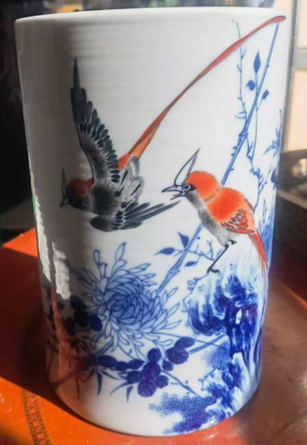 王步《青花加彩花鸟纹笔筒》-嘉城艺术交易平台