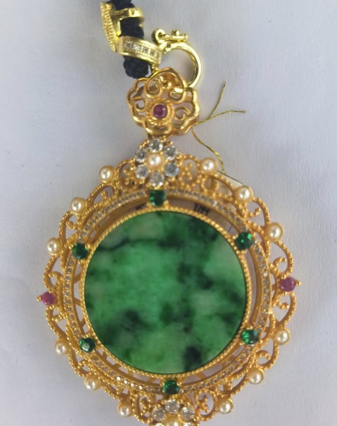 翡翠《吊坠》-嘉城艺术交易平台