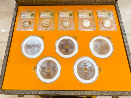 古钱币《盛世十大帝王》-嘉城艺术交易平台